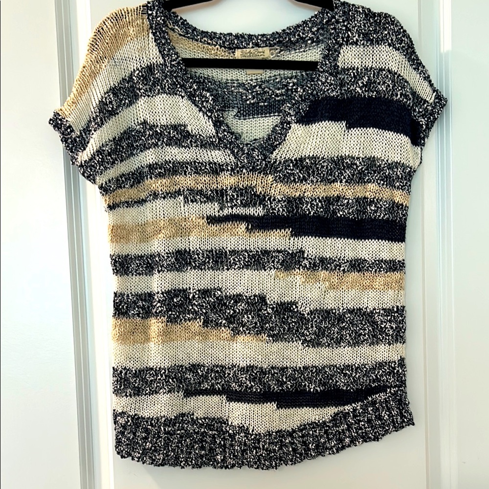 Lucky Brand lightweight sweater top
